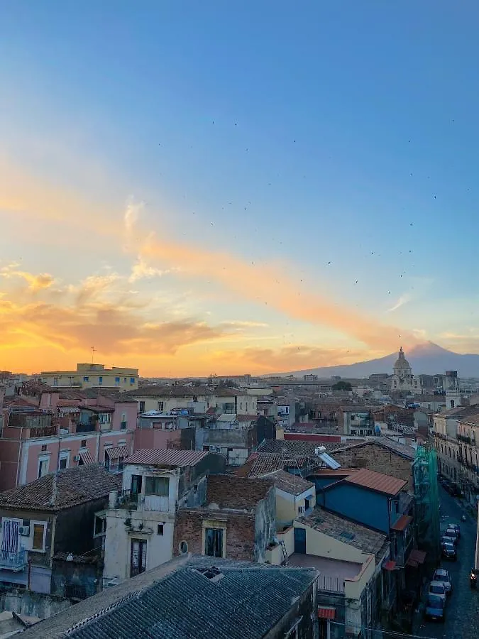 Finestra Sulla Sicilia Bed and Breakfast Κατάνια
