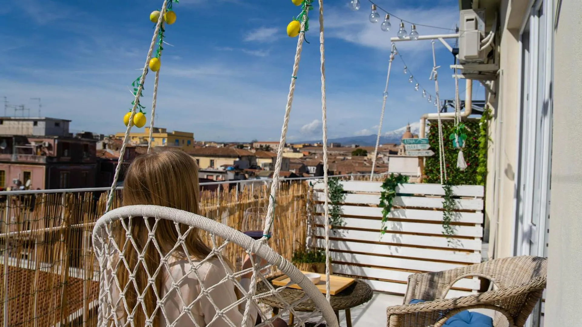 Finestra Sulla Sicilia Bed and Breakfast Κατάνια